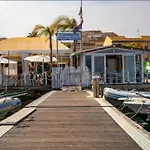 Virginia Úszó hotel Szirakúza