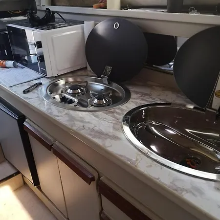 Virginia Hotel en barco