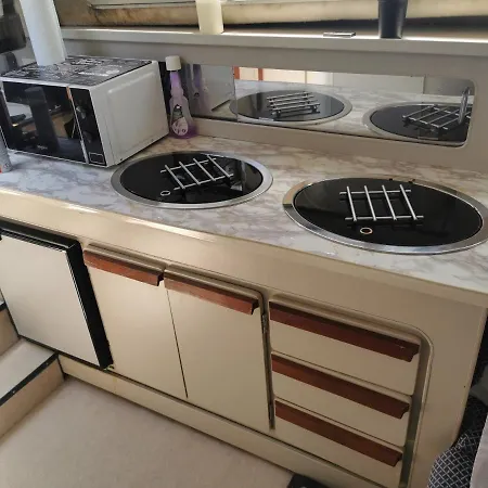 Botel Virginia Syrakus