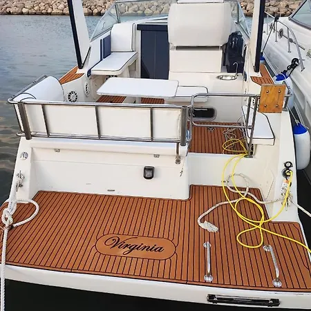 Botel Virginia Syrakus